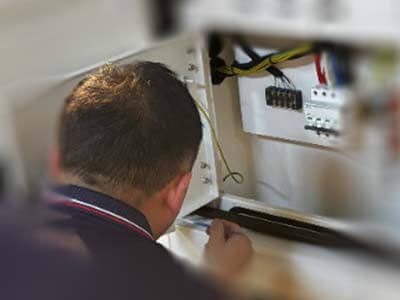 Expert QC zero-defect inspection